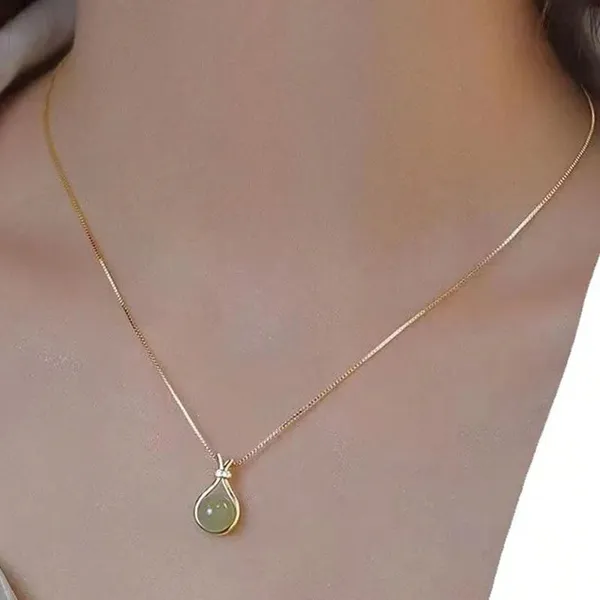 Gold_Pot_Pendants_For_Women
